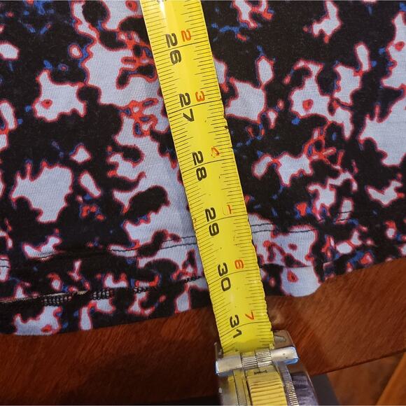 Lane Bryant Livi stretch open V back sleeveless tank 14/16 Navy red light blue - Picture 3 of 6